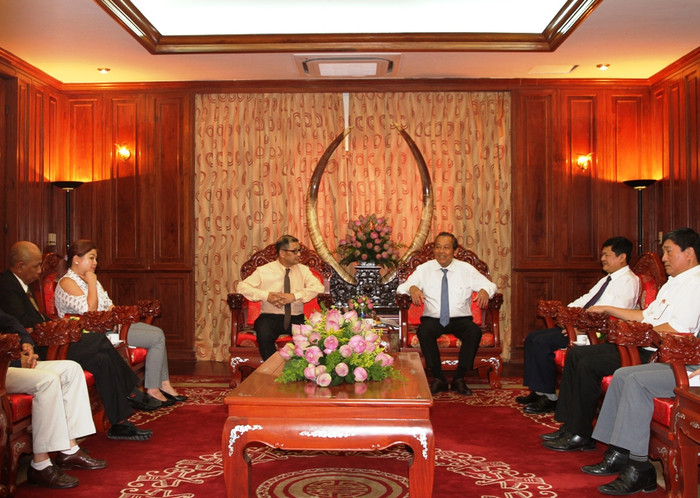 Phó Thủ tướng Trương Hòa Bình tiếp đoàn đại biểu của Hội Doanh nhân Việt Nam tại Australia (ảnh chinhphu.vn).