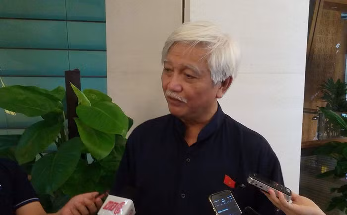 Đại biểu Dương Trung Quốc đoàn đại biểu Quốc hội tỉnh Đồng Nai (ảnh Trinh Phúc). Đại biểu Dương Trung Quốc đoàn đại biểu Quốc hội tỉnh Đồng Nai (ảnh Trinh Phúc).