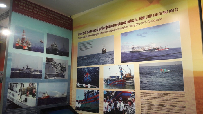 Một góc về những ngày bảo vệ chủ quyền "rực lửa" của bao thế hệ người dân Việt.