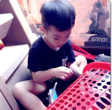 Hà Hồ viết "tâm thư" từ Mỹ khi con trai bị chê "xấu xí" ảnh 2 Hà Hồ viết "tâm thư" từ Mỹ khi con trai bị chê "xấu xí" ảnh 2