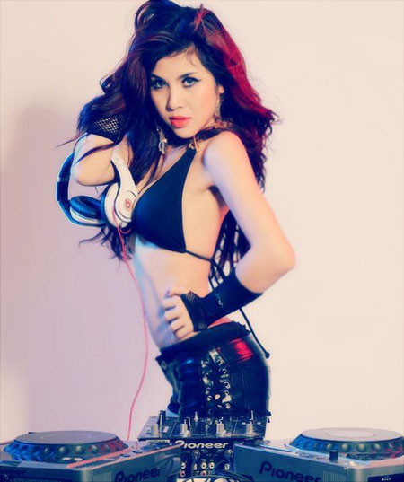 Những cô nàng bốc lửa nhất trong làng DJ Việt ảnh 3 Những cô nàng bốc lửa nhất trong làng DJ Việt ảnh 3