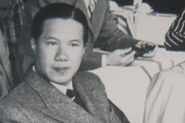 Một chuyện khác lại kể rằng việc Bảo Đại thường xuyên có nhân tình bên ngoài khiến cho Nam Phương Hoàng Hậu rất buồn lòng và ghen tuông. Nam Phương đã có ý định cho lái xe bắn lén vào Bảo Đại và người tình đang tự tình ở Đà Lạt. Biết trước được việc này, vợ quan toàn quyền đã nhanh chóng đi ra chỗ hẹn hò của vua Bảo Đại và người tình để có thể ngăn chặn một vụ án mạng. Không may rằng, do quá vội vã để có thể can ngăn một chuyện động trời không xảy ra, vợ quan Toàn quyền đã đi xe quá nhanh và bị tai nạn thiệt mạng. Một chuyện khác lại kể rằng việc Bảo Đại thường xuyên có nhân tình bên ngoài khiến cho Nam Phương Hoàng Hậu rất buồn lòng và ghen tuông. Nam Phương đã có ý định cho lái xe bắn lén vào Bảo Đại và người tình đang tự tình ở Đà Lạt. Biết trước được việc này, vợ quan toàn quyền đã nhanh chóng đi ra chỗ hẹn hò của vua Bảo Đại và người tình để có thể ngăn chặn một vụ án mạng. Không may rằng, do quá vội vã để có thể can ngăn một chuyện động trời không xảy ra, vợ quan Toàn quyền đã đi xe quá nhanh và bị tai nạn thiệt mạng.