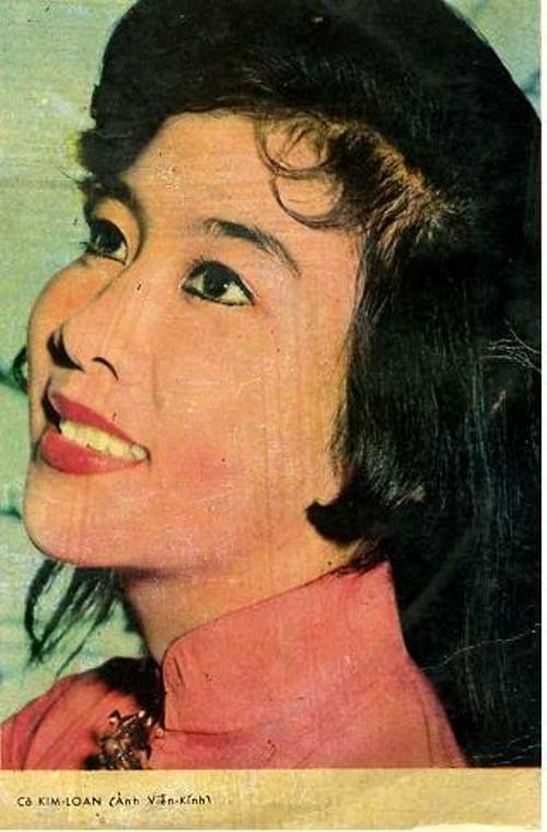 Đến nước Đức, Kim Loan học Khoa xã hội sư phạm, sau đó được Bộ Xã hội nhận vào làm việc. Kim Loan vừa đi làm vừa học thêm, nhờ học được mấy năm Khoa Cosmotology, nên vào làm việc ở những mỹ viện và sau đó mở thẩm mỹ viện riêng để kinh doanh. Đến nước Đức, Kim Loan học Khoa xã hội sư phạm, sau đó được Bộ Xã hội nhận vào làm việc. Kim Loan vừa đi làm vừa học thêm, nhờ học được mấy năm Khoa Cosmotology, nên vào làm việc ở những mỹ viện và sau đó mở thẩm mỹ viện riêng để kinh doanh.