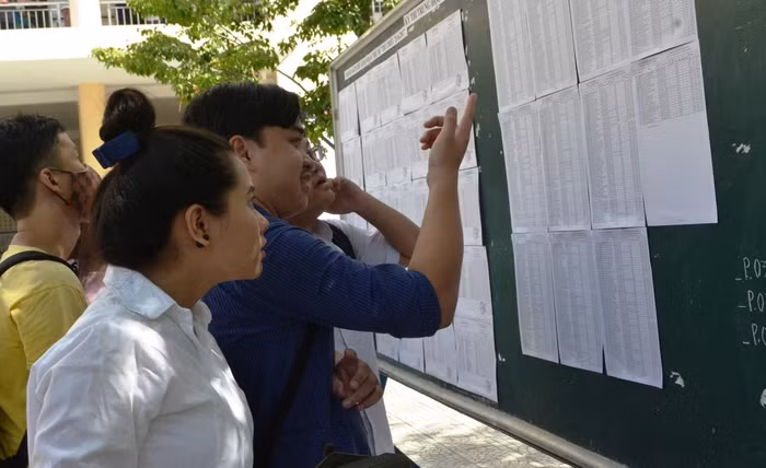 Việc bồi dưỡng học sinh thi học sinh giỏi tại nhiều trường học đang tồn tại nhiều bất cập. Ảnh: AN