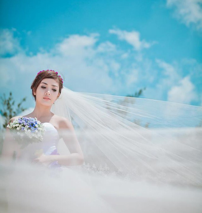 Khuôn mặt thanh tú, vóc dáng chuẩn, Linh nổi bật giữa bãi biển xinh đẹp đầy nắng và gió Khuôn mặt thanh tú, vóc dáng chuẩn, Linh nổi bật giữa bãi biển xinh đẹp đầy nắng và gió