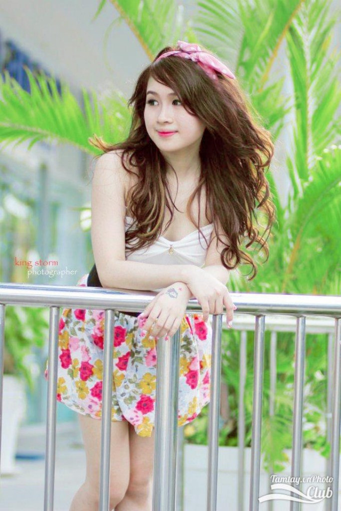 Xem thêm: Cơn sốt "Thiên sứ 9X" (P2): Đẹp như Hoàng Dung trong Anh hùng xạ điêu Xem thêm: Cơn sốt "Thiên sứ 9X" (P2): Đẹp như Hoàng Dung trong Anh hùng xạ điêu