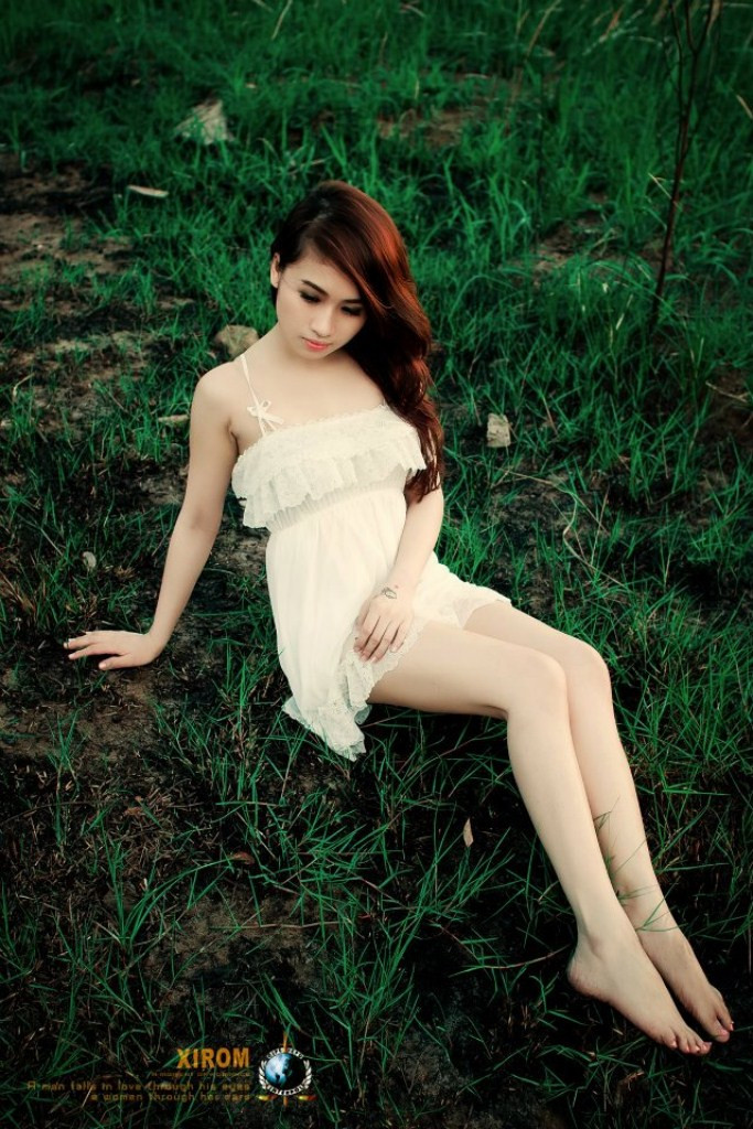 Xem thêm: Cơn sốt "Thiên sứ 9X" (P2): Đẹp như Hoàng Dung trong Anh hùng xạ điêu Xem thêm: Cơn sốt "Thiên sứ 9X" (P2): Đẹp như Hoàng Dung trong Anh hùng xạ điêu