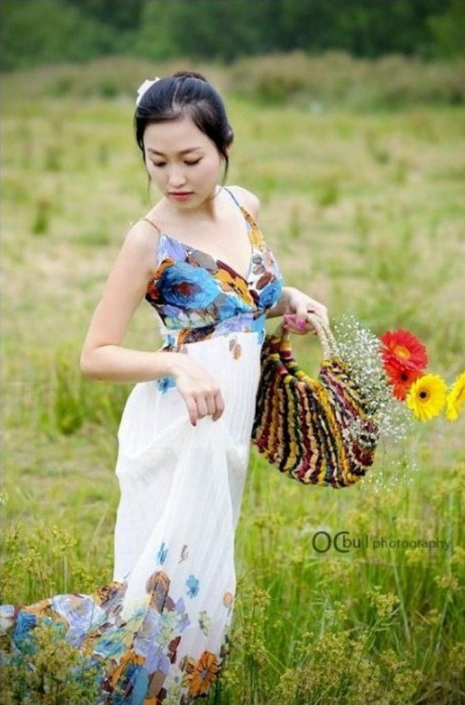 Chiếc vày nhẹ nhàng với gam màu sáng, tóc bím cao sau gáy... Xem thêm: Cơn sốt 'thiên sứ 9X': Đẹp như mỹ nhân cổ trang Trung Hoa Chiếc vày nhẹ nhàng với gam màu sáng, tóc bím cao sau gáy... Xem thêm: Cơn sốt 'thiên sứ 9X': Đẹp như mỹ nhân cổ trang Trung Hoa