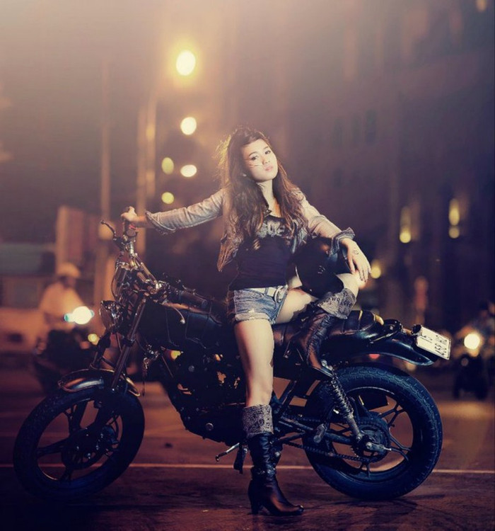 Hot girl Sài thành Na Pang cực 'ngầu' bên mô tô phân khối lớn ảnh 2