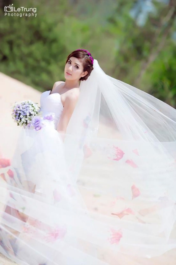 Linh Napie đang là sinh viên của trường ĐH Hutech - TP Hồ Chí Minh, cô gái xinh đẹp này thường được mời chụp mẫu cho các báo, tạp chí... Linh Napie đang là sinh viên của trường ĐH Hutech - TP Hồ Chí Minh, cô gái xinh đẹp này thường được mời chụp mẫu cho các báo, tạp chí...