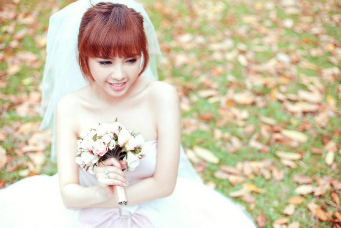 Nụ cười rạng rỡ, dường như ở nàng toát lên một vẻ đẹp thực say lòng. Xem thêm: "Cơn sốt" thiên sứ 9X: "em gái" của Tiểu Long Nữ - Lưu Diệc Phi?