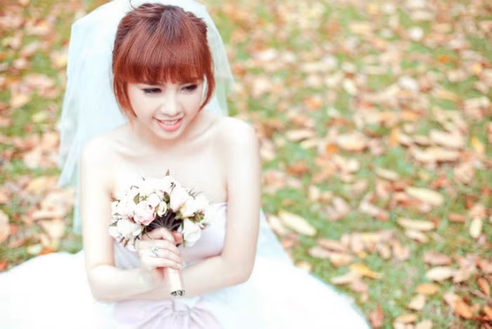 Nụ cười rạng rỡ, dường như ở nàng toát lên một vẻ đẹp thực say lòng. Xem thêm: "Cơn sốt" thiên sứ 9X: "em gái" của Tiểu Long Nữ - Lưu Diệc Phi?