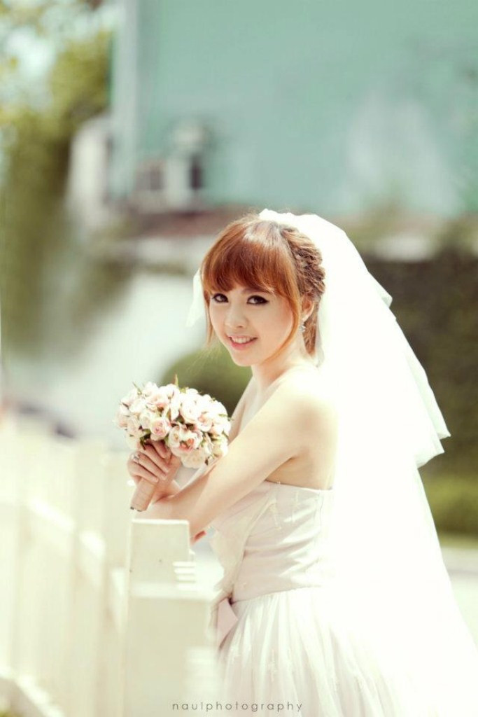 Đôi mắt trong veo, đen thẳm, không biết rằng đôi mắt ấy đã hút hồn không biết bao nhiêu chàng trai? Xem thêm: "Cơn sốt" thiên sứ 9X: "em gái" của Tiểu Long Nữ - Lưu Diệc Phi?