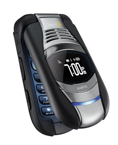 Sanyo Taho (giá tại Mỹ: 100 USD) Sanyo Taho bền đến nỗi vẫn sống sót sau khi bị xe hơi chèn qua, tuy nhiên chất lượng cuộc gọi chỉ ở mức trung bình và thiếu tính năng push-to-talk.