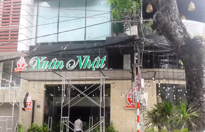 Lô đất số 2 đường Hải Phòng (quận Hải Châu) cũng được bán lại cho Công ty trách nhiệm hữu hạn Minh Hưng Phát mà không qua đấu giá. Hiện tại lô đất này đang được kinh doanh quán cà phê.