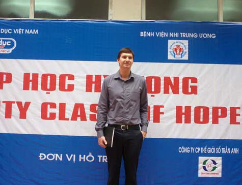 Ông Garrath Bell, Giám đốc Đào tạo Apollo English. (Ảnh Thu Hòe) Ông Garrath Bell, Giám đốc Đào tạo Apollo English. (Ảnh Thu Hòe)