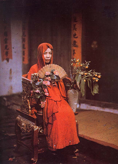 Chú chích của tác giả: Một bà đồng bóng, 1915 Chú chích của tác giả: Một bà đồng bóng, 1915