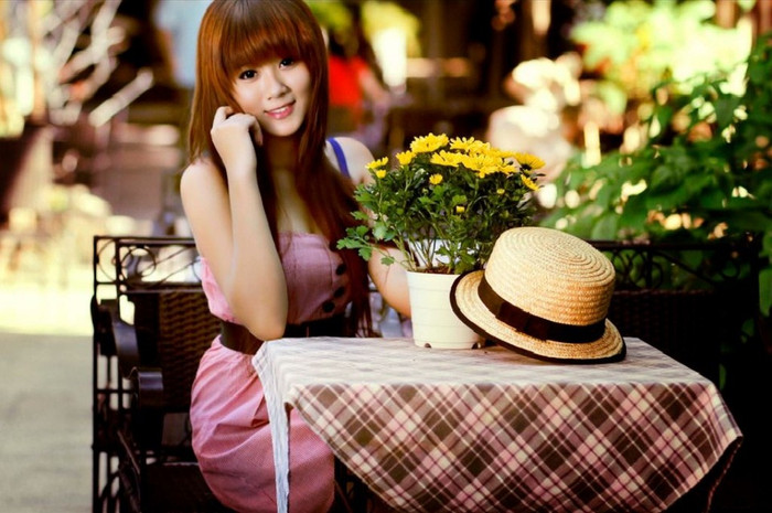 Xem thêm: Bí quyết "eo thon thả, dáng ngọc ngà" của 10 đại mỹ nhân Trung Hoa