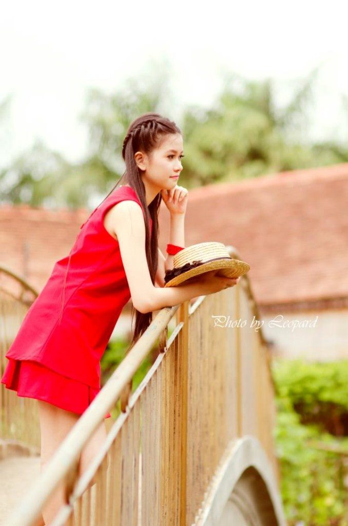 Không kiêu sa, đài các Thiên Hương sở hữu nét đẹp ngây thơ, trong sáng thuần túy, xinh xắn tựa thiên thần, hồn nhiên và nhiều mơ mộng Không kiêu sa, đài các Thiên Hương sở hữu nét đẹp ngây thơ, trong sáng thuần túy, xinh xắn tựa thiên thần, hồn nhiên và nhiều mơ mộng