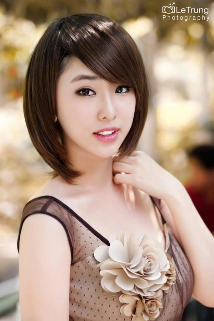 Nguyệt Như với mái tóc ngắn xì tin, trẻ trung và cuốn hút. Xem thêm: Cơn sốt "thiên sứ 9X ": Ánh mắt trong veo như nước hồ thu Nguyệt Như với mái tóc ngắn xì tin, trẻ trung và cuốn hút. Xem thêm: Cơn sốt "thiên sứ 9X ": Ánh mắt trong veo như nước hồ thu