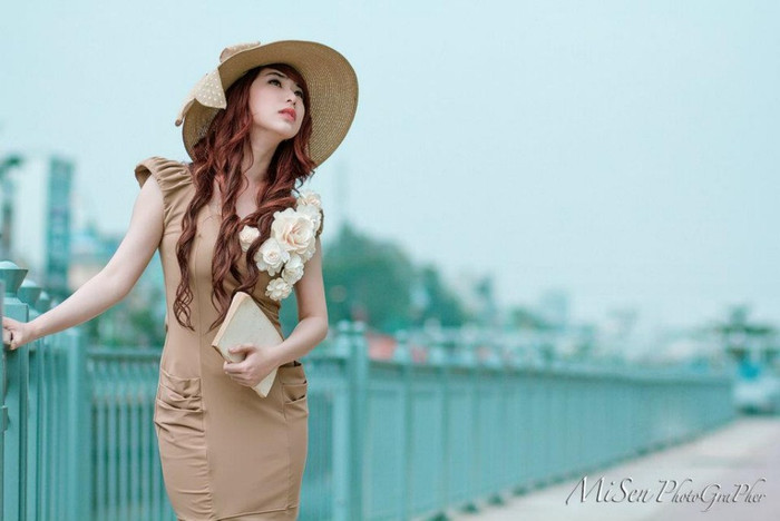 Cô nàng quyến rũ với phong cách thời trang hiện đại, cá tính. Xem thêm: Cơn sốt "thiên sứ 9X ": Ánh mắt trong veo như nước hồ thu Cô nàng quyến rũ với phong cách thời trang hiện đại, cá tính. Xem thêm: Cơn sốt "thiên sứ 9X ": Ánh mắt trong veo như nước hồ thu