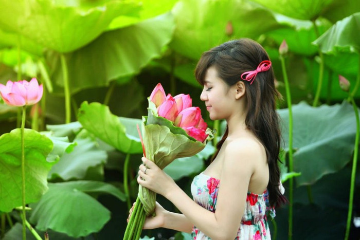 Mai Phương thích đi du lịch và tìm hiểu về những danh lam, thắng cảnh, địa danh của mỗi vùng mình đến, mỗi nơi sẽ để lại trong ta một ấn tượng khác nhau. Theo Mai Phương "du lịch không chỉ là nghỉ ngơi , giải trí mà có là một hành trình khám phá của bản thân về thế giới xung quanh và còn về khả năng của chính mình" Mai Phương thích đi du lịch và tìm hiểu về những danh lam, thắng cảnh, địa danh của mỗi vùng mình đến, mỗi nơi sẽ để lại trong ta một ấn tượng khác nhau. Theo Mai Phương "du lịch không chỉ là nghỉ ngơi , giải trí mà có là một hành trình khám phá của bản thân về thế giới xung quanh và còn về khả năng của chính mình"