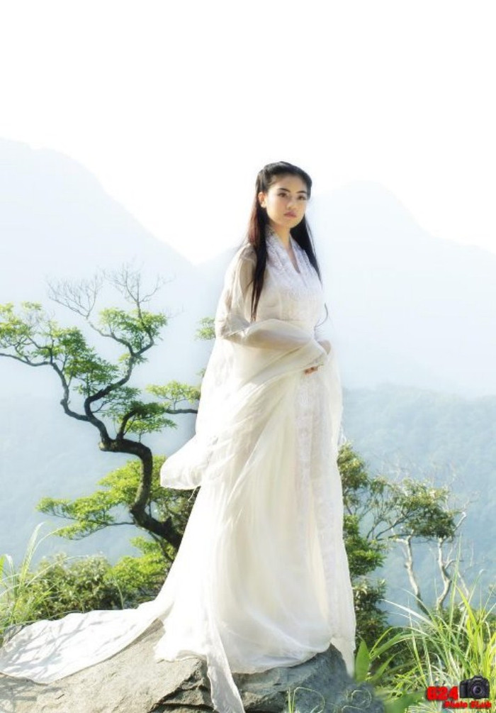 Xem thêm: Cơn sốt "Thiên sứ 9X": Bản sao của Tăng Thanh Hà? Xem thêm: Cơn sốt "Thiên sứ 9X": Bản sao của Tăng Thanh Hà?