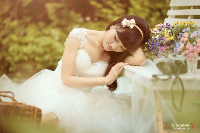 Nàng công chúa ngủ say sau những giờ phút vui đùa với thiên nhiên. Xem thêm: "Búp bê" Mỹ Duyên: nhan sắc một thời để nhớ... Nàng công chúa ngủ say sau những giờ phút vui đùa với thiên nhiên. Xem thêm: "Búp bê" Mỹ Duyên: nhan sắc một thời để nhớ...