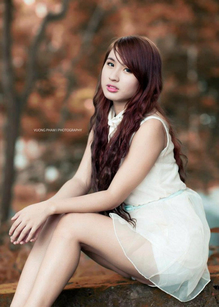 Nàng đẹp tựa thiên thần bước ra từ câu chuyện cổ tích. Xem thêm: Cơn sốt 'thiên sứ 9X': Đẹp hơn cả mỹ nhân dao kéo