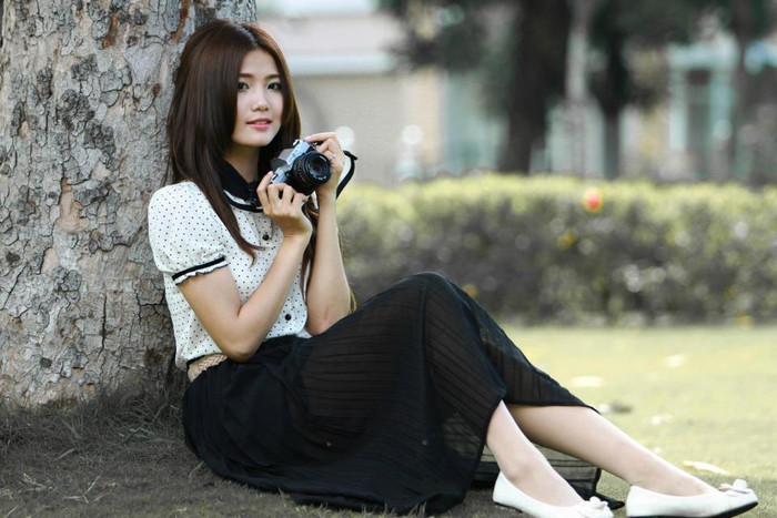 Cặp mắt đen láy,chân mày lá liễu, chiếc mũi dọc dừa hoàn mỹ...kết hợp với kiểu tóc để ngôi giữa vừa chân phương nhưng cũng toát lên phong cách hiện đại. Tường Vy sở hữu những đường nét khiến bao cô gái phải mơ ước. Xem thêm: Giật mình: Mỹ nữ U30 ""thơ ngây, xì tin"" như hotgirl 9X Cặp mắt đen láy,chân mày lá liễu, chiếc mũi dọc dừa hoàn mỹ...kết hợp với kiểu tóc để ngôi giữa vừa chân phương nhưng cũng toát lên phong cách hiện đại. Tường Vy sở hữu những đường nét khiến bao cô gái phải mơ ước. Xem thêm: Giật mình: Mỹ nữ U30 ""thơ ngây, xì tin"" như hotgirl 9X