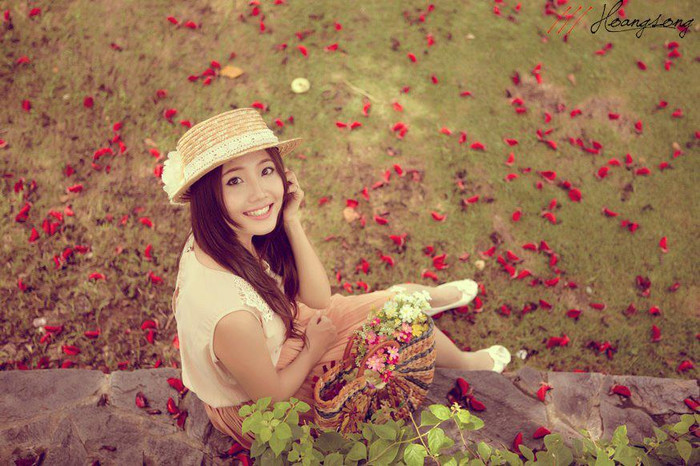 Xem thêm: Giật mình: Mỹ nữ U30 ""thơ ngây, xì tin"" như hotgirl 9X Xem thêm: Giật mình: Mỹ nữ U30 ""thơ ngây, xì tin"" như hotgirl 9X