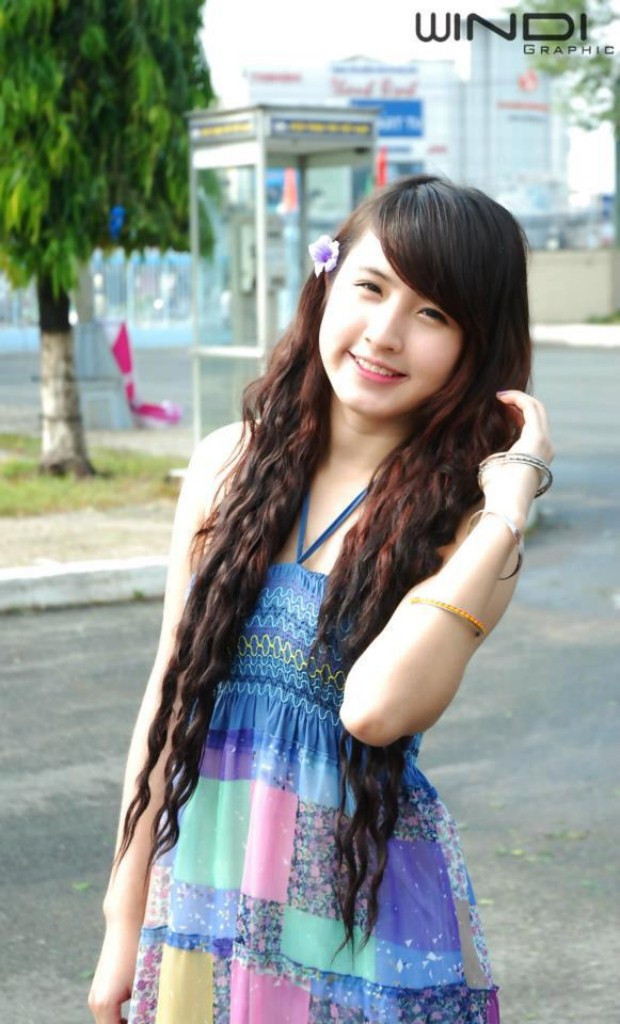Vân học hỏi từ mẹ nhiều điều thú vị, từ nhỏ đã được mẹ dạy Nữ công gia chánh, học nấu nướng bởi vậy Vân rất có tài nấu nướng và thích những công việc gia đình. Vân luôn xem mẹ là hình tượng người phụ nữ để Vân học tập, từ những điều giản đơn nhất... Vân học hỏi từ mẹ nhiều điều thú vị, từ nhỏ đã được mẹ dạy Nữ công gia chánh, học nấu nướng bởi vậy Vân rất có tài nấu nướng và thích những công việc gia đình. Vân luôn xem mẹ là hình tượng người phụ nữ để Vân học tập, từ những điều giản đơn nhất...