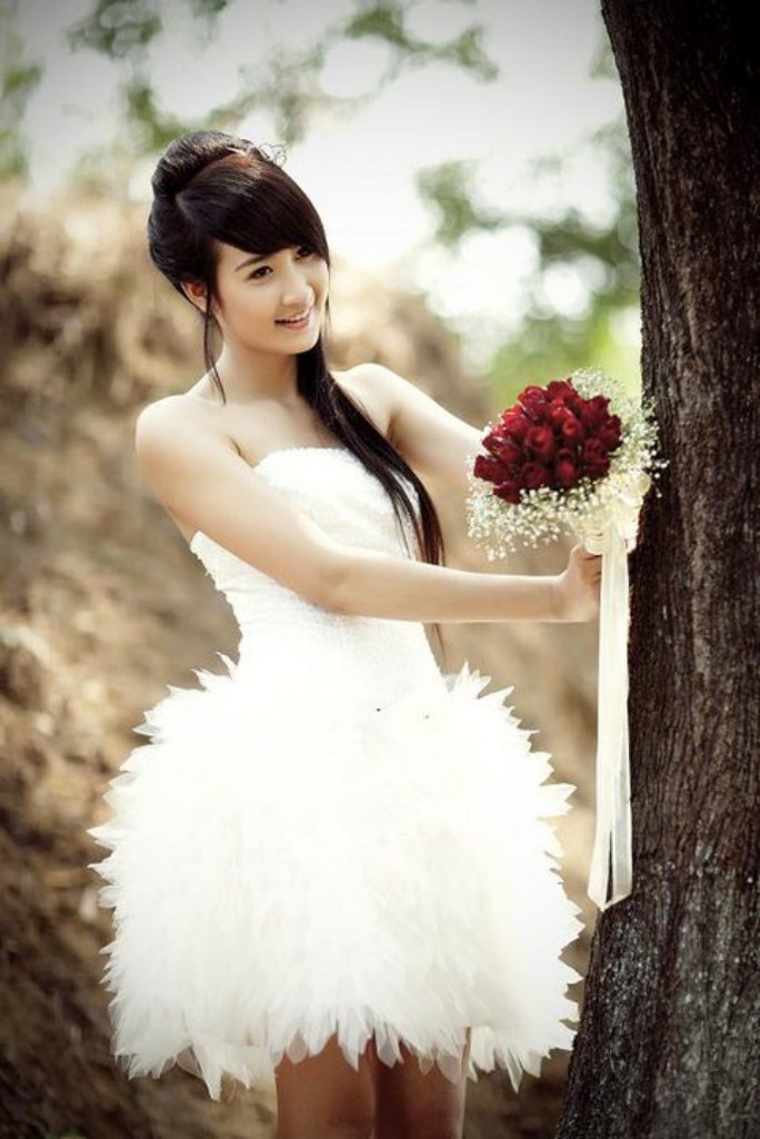 Linh vốn nhút nhát nhưng là một người có trái tim thân thiện, dễ gần, cô bạn đã từng nhiều lần tham gia các hoạt động từ thiện với đoàn từ thiện Tâm Việt, và có những kỷ niệm vui, xúc động với đoàn, để lại nhiều ấn tượng đẹp trong Linh