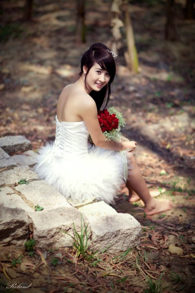 Diệu Linh từng tham dự cuộc thi Miss teen năm 2010, tuy không lọt vào những vòng trong nhưng đối với Linh tham gia cuộc thi là dịp để Linh có cơ hội học hỏi, giao lưu và kết bạn với các bạn khắp mọi miền