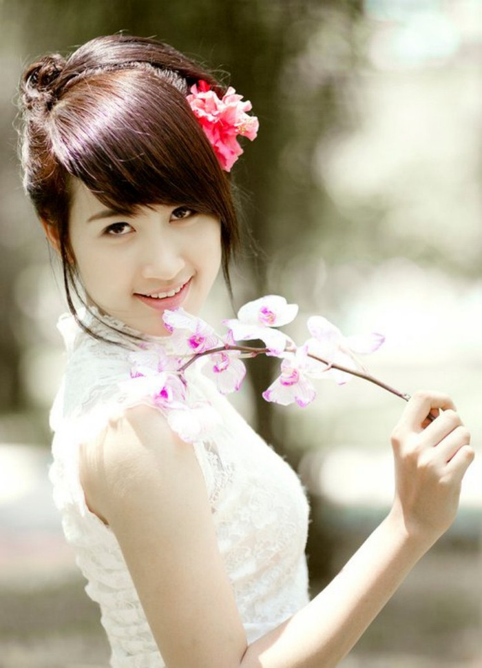 Khi gặp khó khăn, áp lực, những lúc thấy buồn Linh đều nghĩ đến câu nói " Và nụ cười sẽ hong khô tất cả " để cố gắng hơn, đây là câu nói mà Linh thích nhất