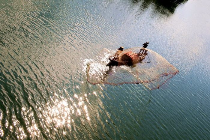 Nghệ thuật đôi khi nó được tạo nên từ những điều tưởng chừng như đơn giản trong cuộc sống, nhưng trong con mắt của những nhiếp ảnh gia thì đó là một nghệ thuật tuyệt đỉnh, nghệ thuật chứa đựng cái lớn lao, cái vất vả mà con người dày công dệt thêu Nghệ thuật đôi khi nó được tạo nên từ những điều tưởng chừng như đơn giản trong cuộc sống, nhưng trong con mắt của những nhiếp ảnh gia thì đó là một nghệ thuật tuyệt đỉnh, nghệ thuật chứa đựng cái lớn lao, cái vất vả mà con người dày công dệt thêu