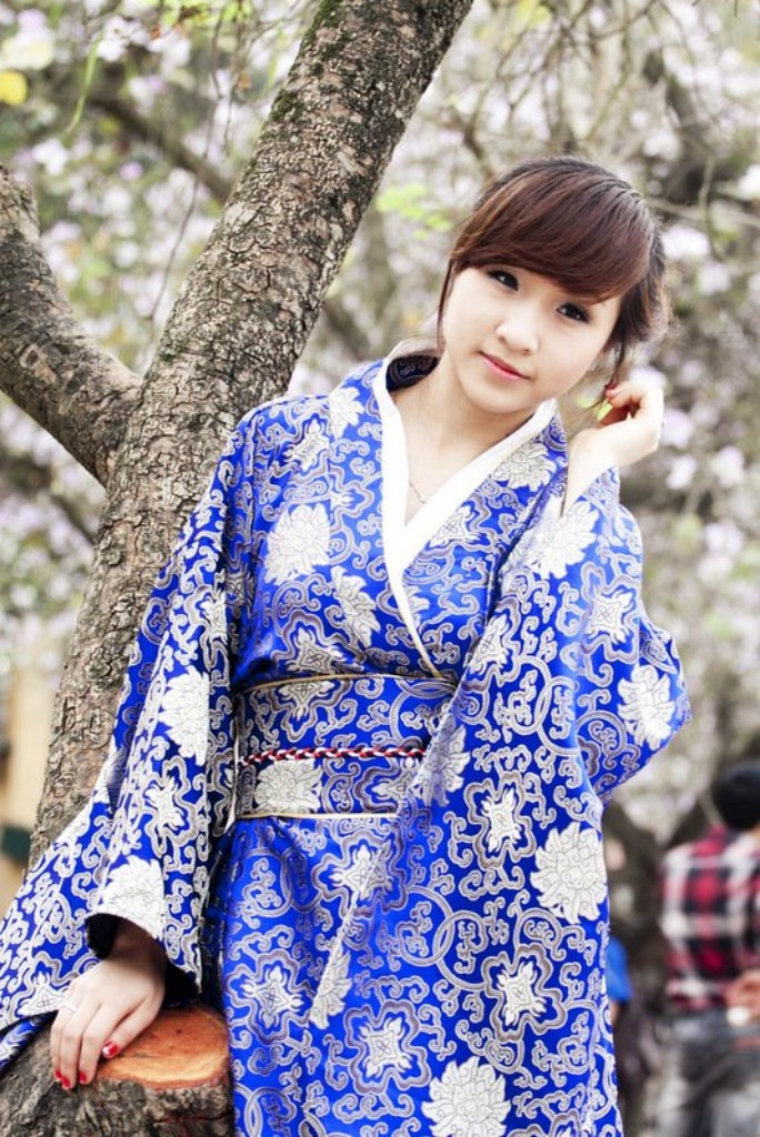 Sở hữu gương mặt khả ái, vóc dáng khá chuẩn, hiện Vân Anh là Model của Roy media, Studio Áo cưới có tiếng ở Hà Nội và một số shop thời trang khác. Sở hữu gương mặt khả ái, vóc dáng khá chuẩn, hiện Vân Anh là Model của Roy media, Studio Áo cưới có tiếng ở Hà Nội và một số shop thời trang khác.