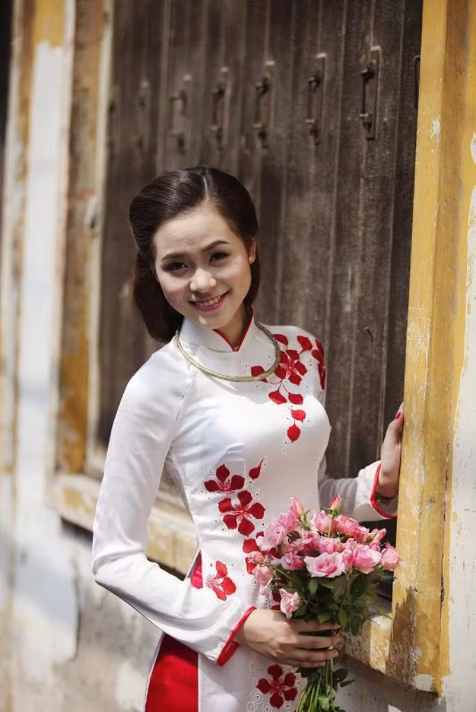 Ngoài thời gian học tập, Thảo thường tập Gym, Dance vào mỗi chiều như một thói quen để vừa thoải mái hơn và điều đặc biệt là có thể hiểu được vì sao Thảo có một vóc dáng rất chuẩn