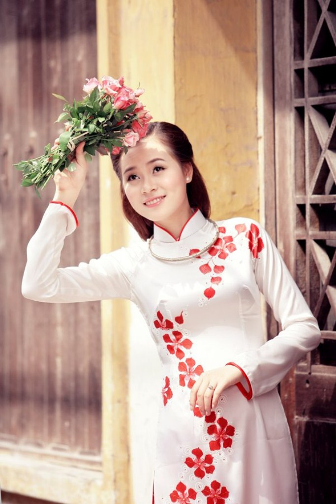 Nguyễn Thanh Thảo hay còn gọi là Linh Đan sinh năm 1991, hiện đang là sinh viên trường Cao đẳng Du lịch Hà Nội Nguyễn Thanh Thảo hay còn gọi là Linh Đan sinh năm 1991, hiện đang là sinh viên trường Cao đẳng Du lịch Hà Nội