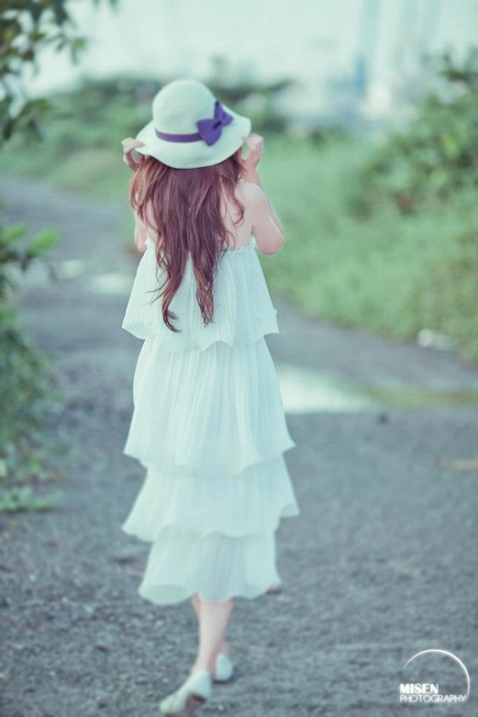 Xem thêm: Cơn sốt 'thiên sứ 9X': Cô bé răng khểnh làm say đắm lòng ai... Xem thêm: Cơn sốt 'thiên sứ 9X': Cô bé răng khểnh làm say đắm lòng ai...