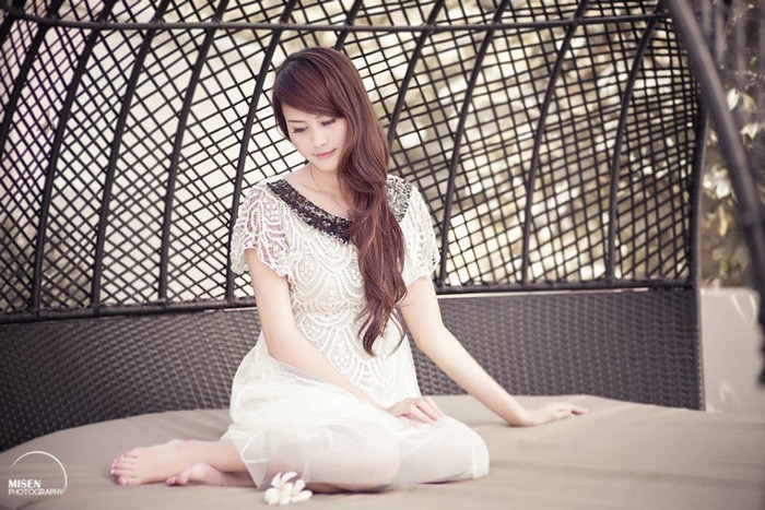 Xem thêm: Cơn sốt 'thiên sứ 9X': Cô bé răng khểnh làm say đắm lòng ai... Xem thêm: Cơn sốt 'thiên sứ 9X': Cô bé răng khểnh làm say đắm lòng ai...