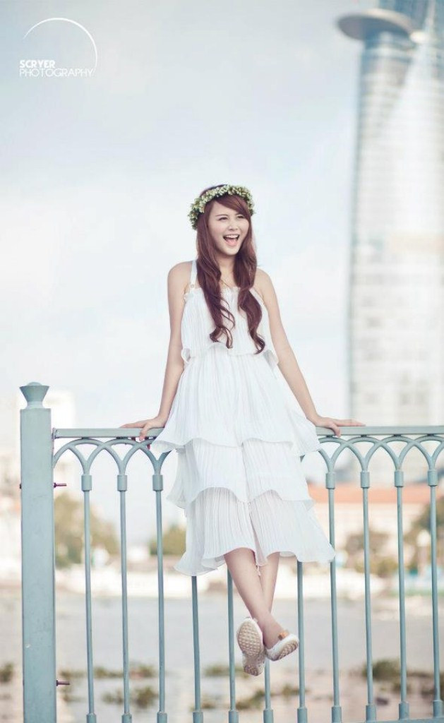 Xem thêm: Cơn sốt 'thiên sứ 9X': Cô bé răng khểnh làm say đắm lòng ai... Xem thêm: Cơn sốt 'thiên sứ 9X': Cô bé răng khểnh làm say đắm lòng ai...