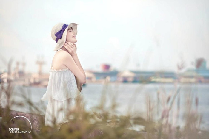 Xem thêm: Cơn sốt 'thiên sứ 9X': Cô bé răng khểnh làm say đắm lòng ai... Xem thêm: Cơn sốt 'thiên sứ 9X': Cô bé răng khểnh làm say đắm lòng ai...