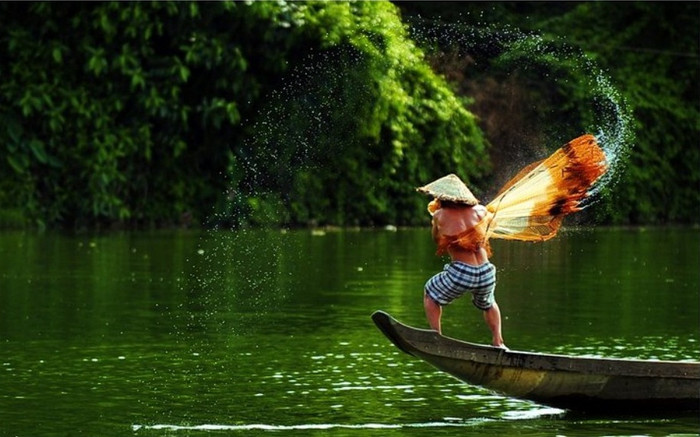 Nghệ thuật đôi khi nó được tạo nên từ những điều tưởng chừng như đơn giản trong cuộc sống, nhưng trong con mắt của những nhiếp ảnh gia thì đó là một nghệ thuật tuyệt đỉnh, nghệ thuật chứa đựng cái lớn lao, cái vất vả mà con người dày công dệt thêu Nghệ thuật đôi khi nó được tạo nên từ những điều tưởng chừng như đơn giản trong cuộc sống, nhưng trong con mắt của những nhiếp ảnh gia thì đó là một nghệ thuật tuyệt đỉnh, nghệ thuật chứa đựng cái lớn lao, cái vất vả mà con người dày công dệt thêu