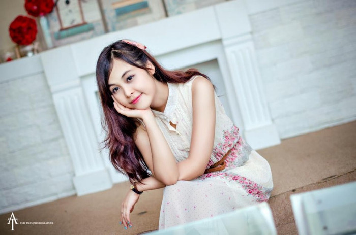 Gương mặt tươi trẻ, đầy sức sống,và một vóc dáng đáng mơ ước, Kim Phụng tham gia biểu diễn thời trang do báo Mực tím tổ chức và được mời chụp mẫu bìa cho báo Mực tím. Gương mặt tươi trẻ, đầy sức sống,và một vóc dáng đáng mơ ước, Kim Phụng tham gia biểu diễn thời trang do báo Mực tím tổ chức và được mời chụp mẫu bìa cho báo Mực tím.