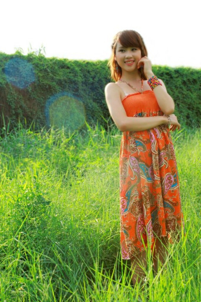 Xem thêm: Cơn sốt "Thiên sứ 9X": Xinh như nàng Bạch Tuyết giữa rừng hoa Xem thêm: Cơn sốt "Thiên sứ 9X": Xinh như nàng Bạch Tuyết giữa rừng hoa