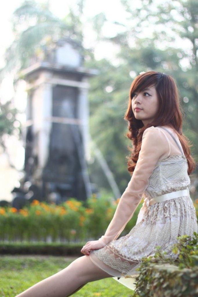 Một gia đình hạnh phúc, Diệu Thùy thấy tự hào và hài lòng về cuộc sống hiện tại, bố mẹ luôn quan tâm, động viên, yêu chiều hết mực, đó là nguồn yêu thương vô cùng lớn để cô bạn cố gắng nhiều hơn trong cuộc sống Một gia đình hạnh phúc, Diệu Thùy thấy tự hào và hài lòng về cuộc sống hiện tại, bố mẹ luôn quan tâm, động viên, yêu chiều hết mực, đó là nguồn yêu thương vô cùng lớn để cô bạn cố gắng nhiều hơn trong cuộc sống