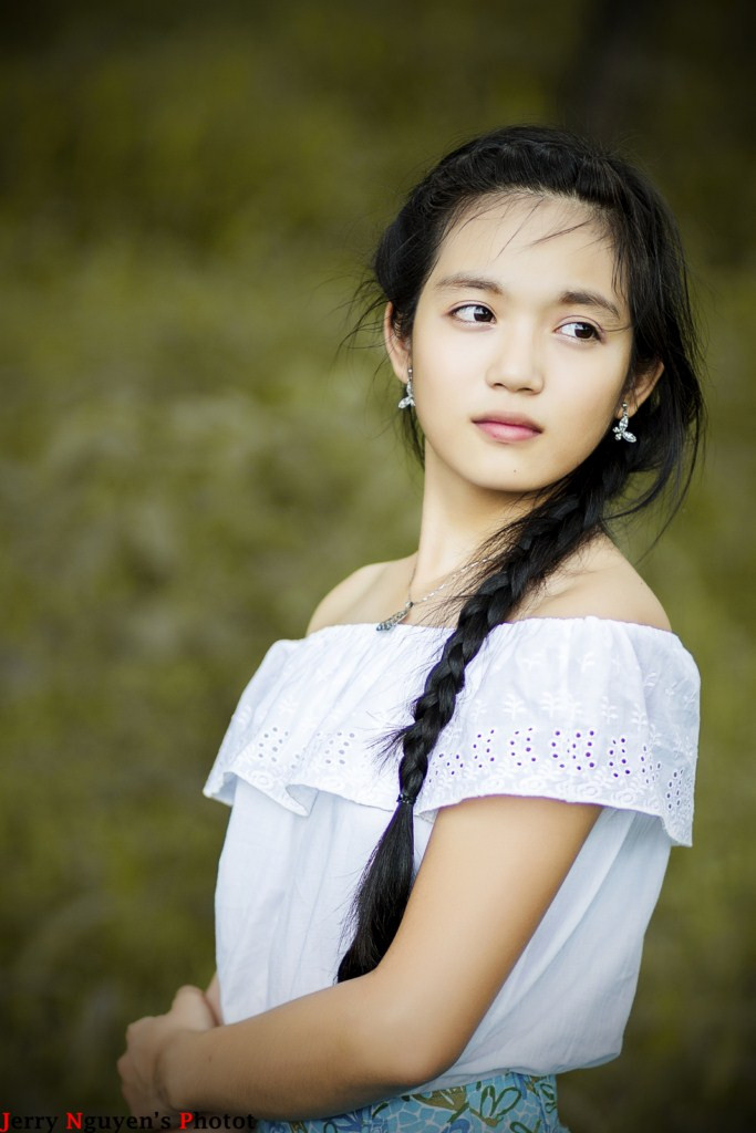 Đan Khanh mong muốn trở thành trở thành một người thành đạt, có công việc đàng hoàng, ổn định trong xã hội để sau này có điều kiện phụng dưỡng ba mẹ, và điều quan trọng là một con người tốt giúp ích cho xã hội Đan Khanh mong muốn trở thành trở thành một người thành đạt, có công việc đàng hoàng, ổn định trong xã hội để sau này có điều kiện phụng dưỡng ba mẹ, và điều quan trọng là một con người tốt giúp ích cho xã hội