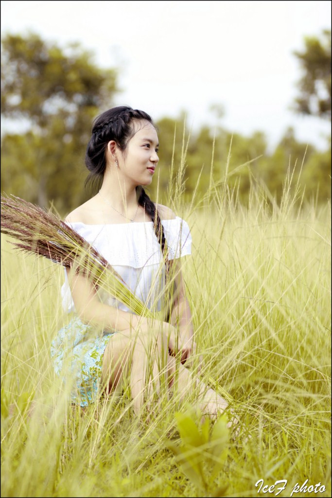 Đan Khanh vừa kết thúc lớp 11 và chuẩn bị lên lớp 12, đó cũng là năm Đan Khanh sẽ phải nỗ lực và cố gắng học tập cho những kỳ thi quan trọng, dự định của Khanh sẽ thi ĐH vào ngành Tài chính ngân hàng hoặc Báo chí Đan Khanh vừa kết thúc lớp 11 và chuẩn bị lên lớp 12, đó cũng là năm Đan Khanh sẽ phải nỗ lực và cố gắng học tập cho những kỳ thi quan trọng, dự định của Khanh sẽ thi ĐH vào ngành Tài chính ngân hàng hoặc Báo chí