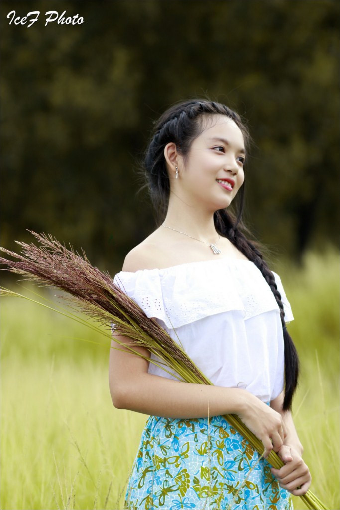 Nguyễn Ngọc Đan Khanh sinh năm 1995, hiện đang học tại Trường THPT Nguyễn Trãi, Biên Hòa, Đồng Nai Nguyễn Ngọc Đan Khanh sinh năm 1995, hiện đang học tại Trường THPT Nguyễn Trãi, Biên Hòa, Đồng Nai
